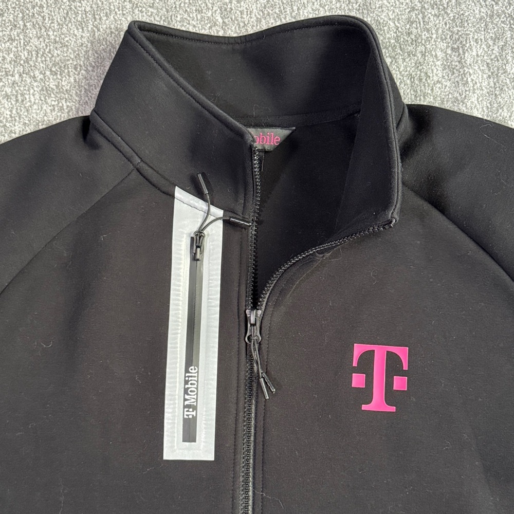 T-Mobile Employee Soft Shell Zip Up Jacket Reflec… - image 3